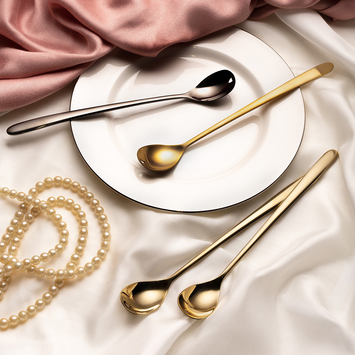 Cuillère à latte avec cœur PVD grise - Love Cutlery