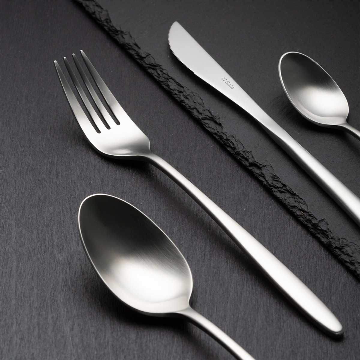 Set de couverts 16 pcs — Aurora mat
