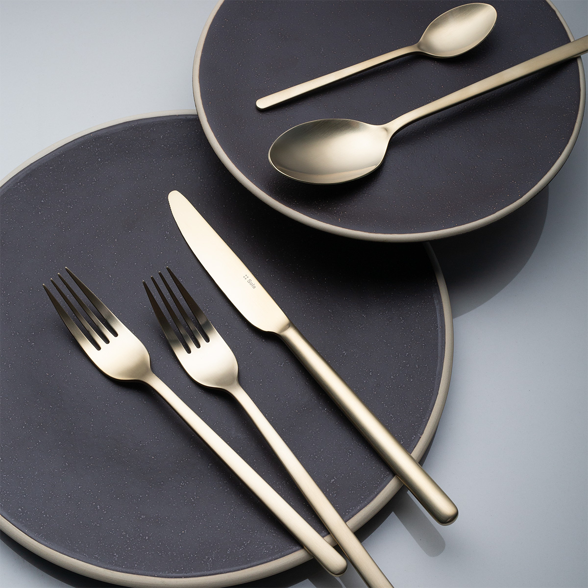 Set de couverts 16 pcs – Samara PVD Champagne noir matt