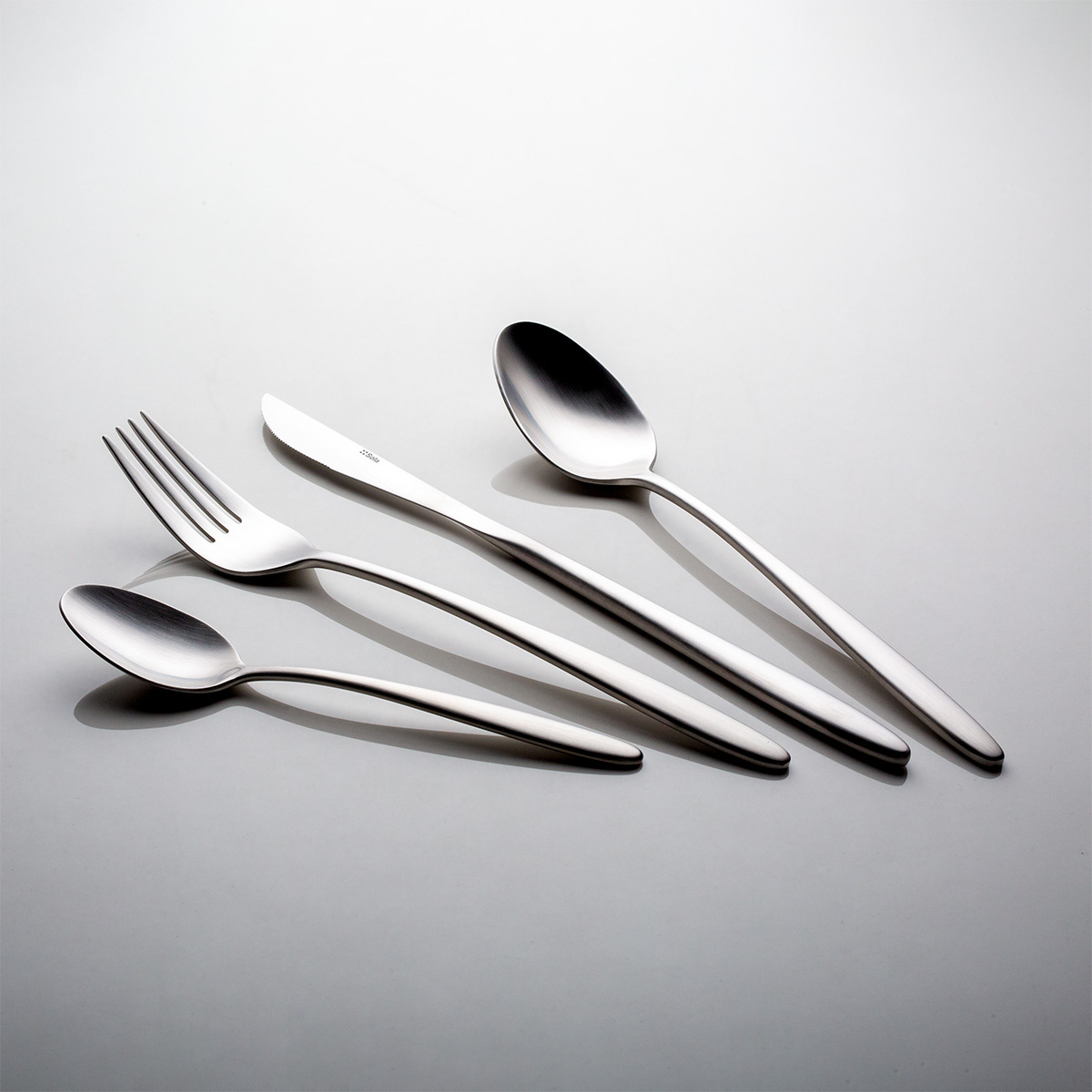 Set de couverts 16 pcs — Aurora mat
