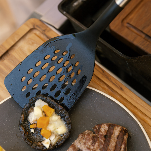 Spatule ajourée Nylon 34 cm | Lunasol