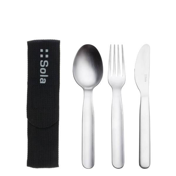Set de couverts 3 pcs dans un sac noir avec logo SOLA