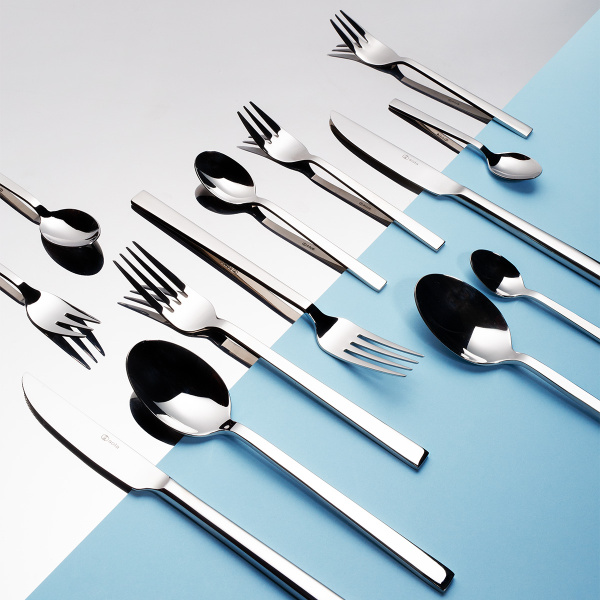 Set de couverts 24 pcs TM HH – Beta