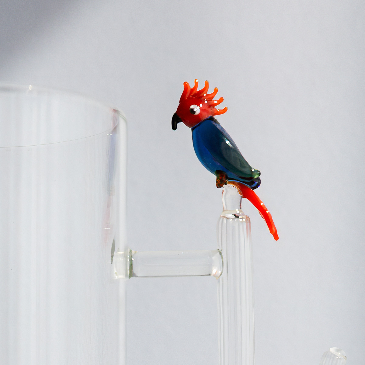 Carafe avec cacatoès rouge-bleu | Ichendorf