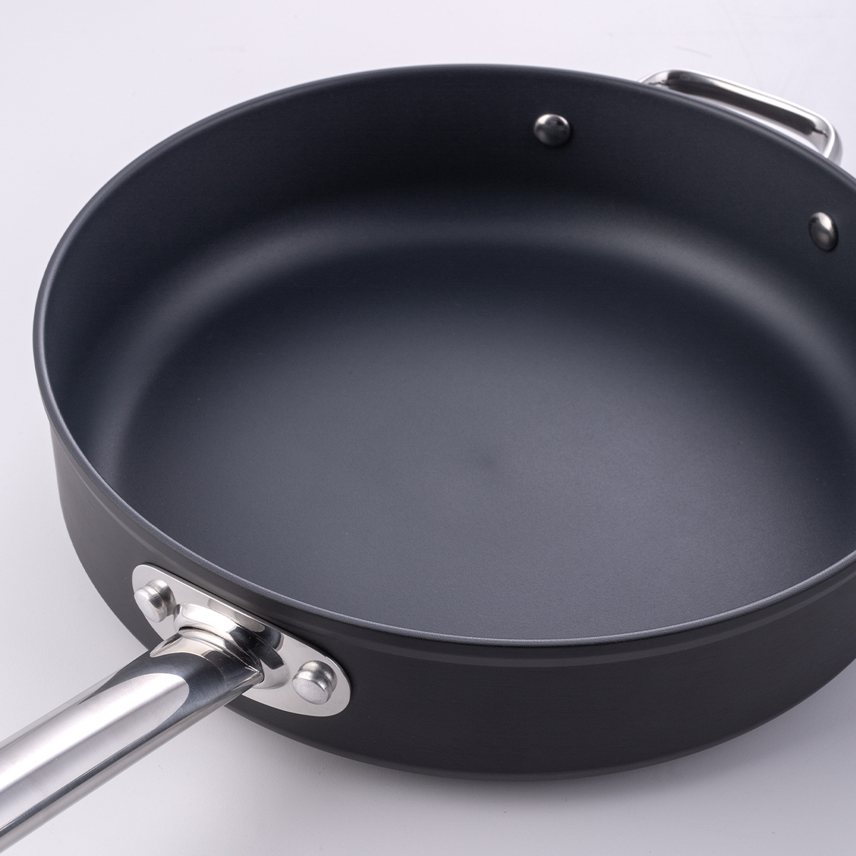 Poêle avec revêtement en titane Ø 28 cm - Saturn Terra Lunasol