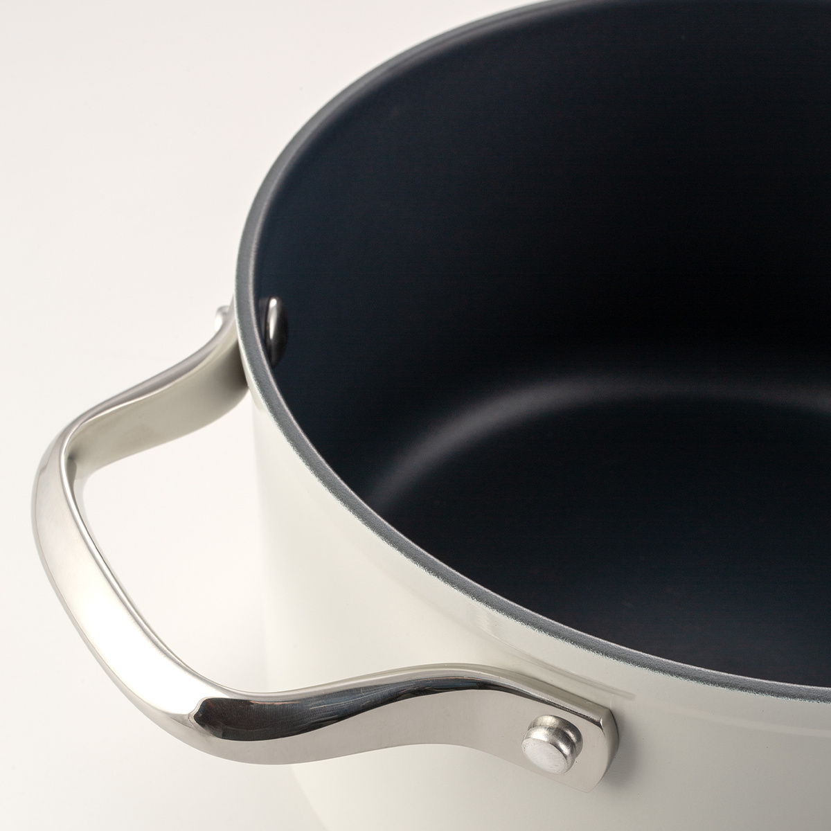 Faitout avec revêtement en titane crème Ø 24 cm - Saturn Terra Lunasol