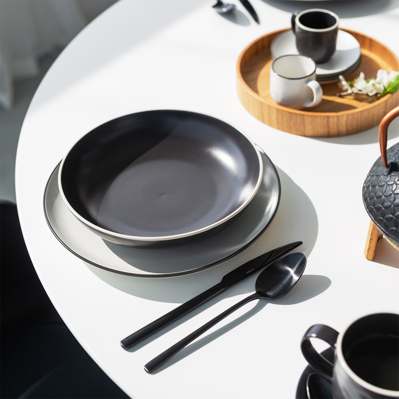 Set de couverts 24 pcs – Calgary PVD noir mat