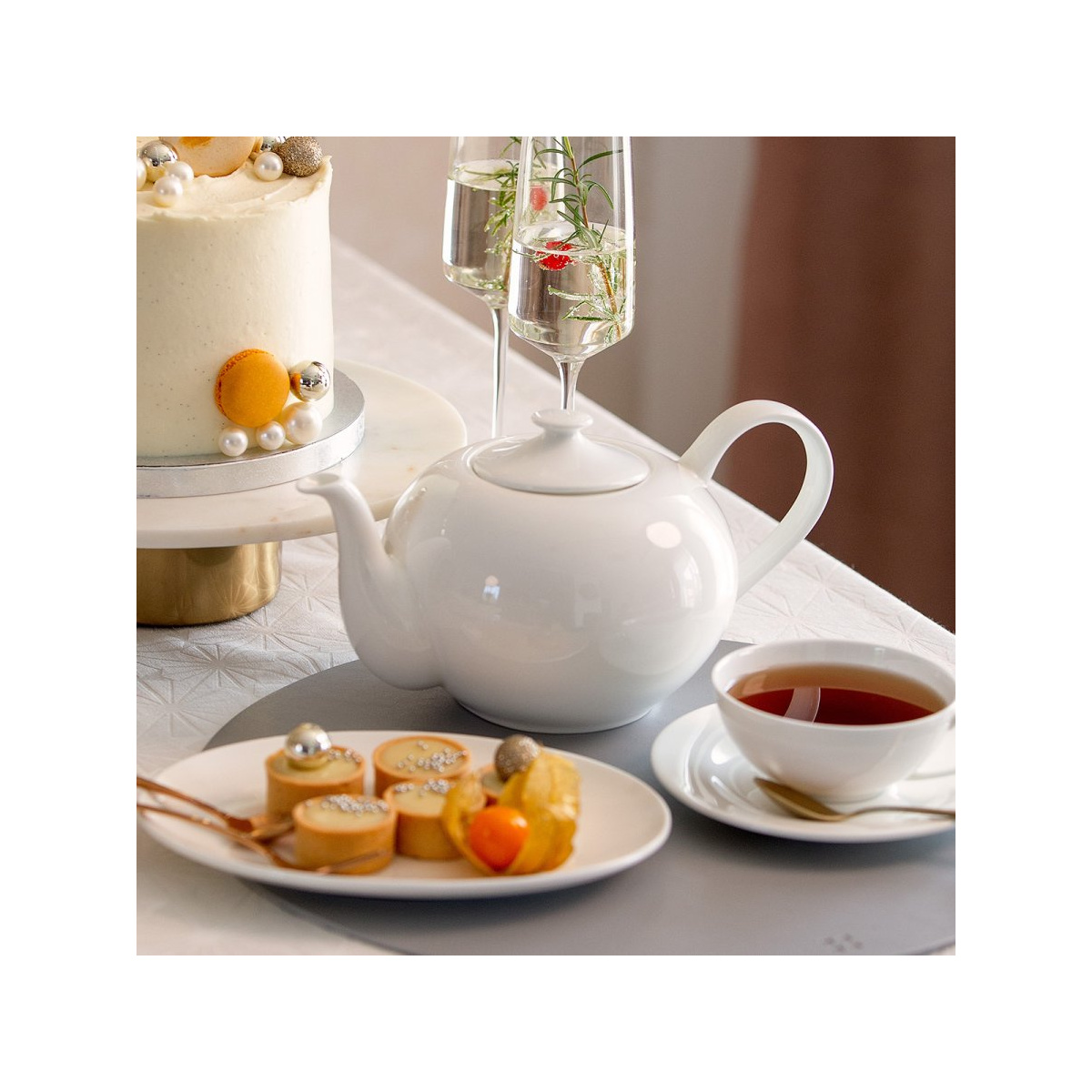 Théière blanche en porcelaine 1,2 l - Premium Platinum Line