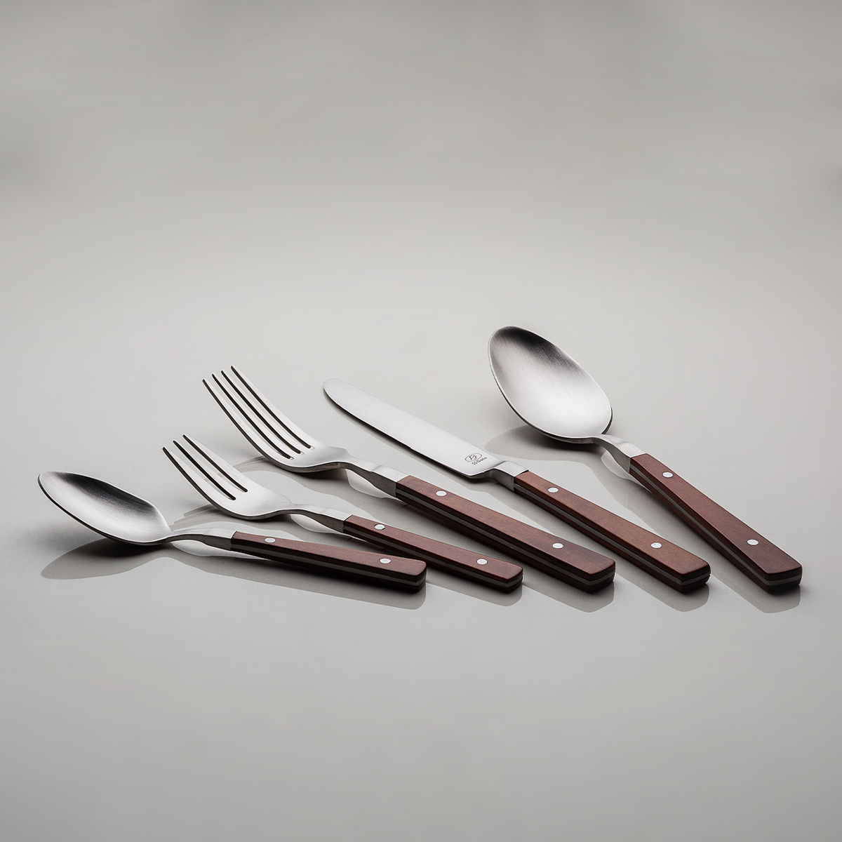 Set de couverts 24 pcs – Image Sawo Wood